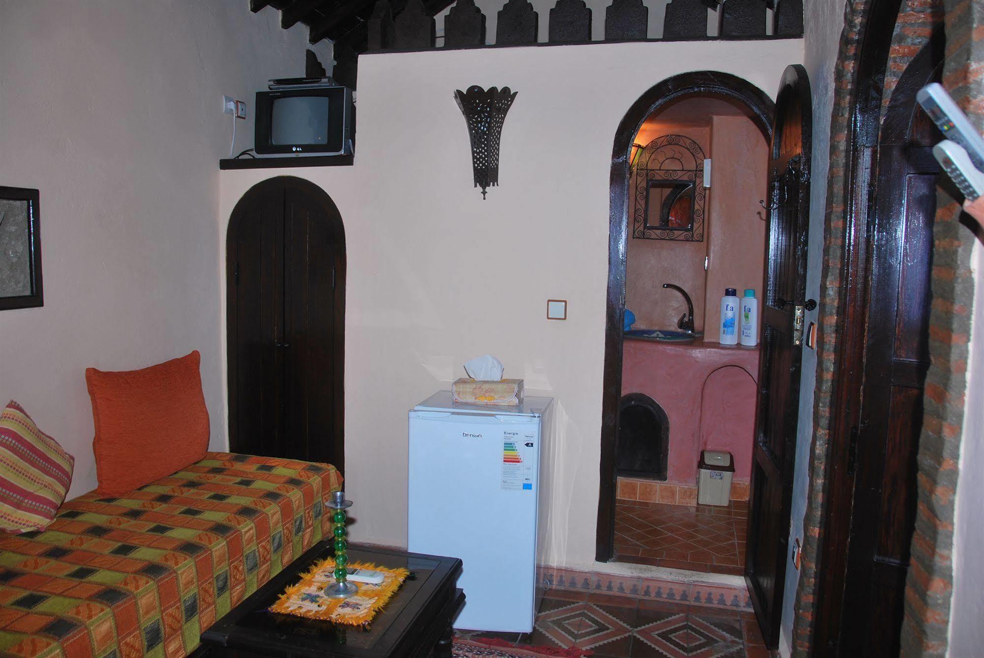 Bed and Breakfast Dar Zman Шефшауэн Экстерьер фото