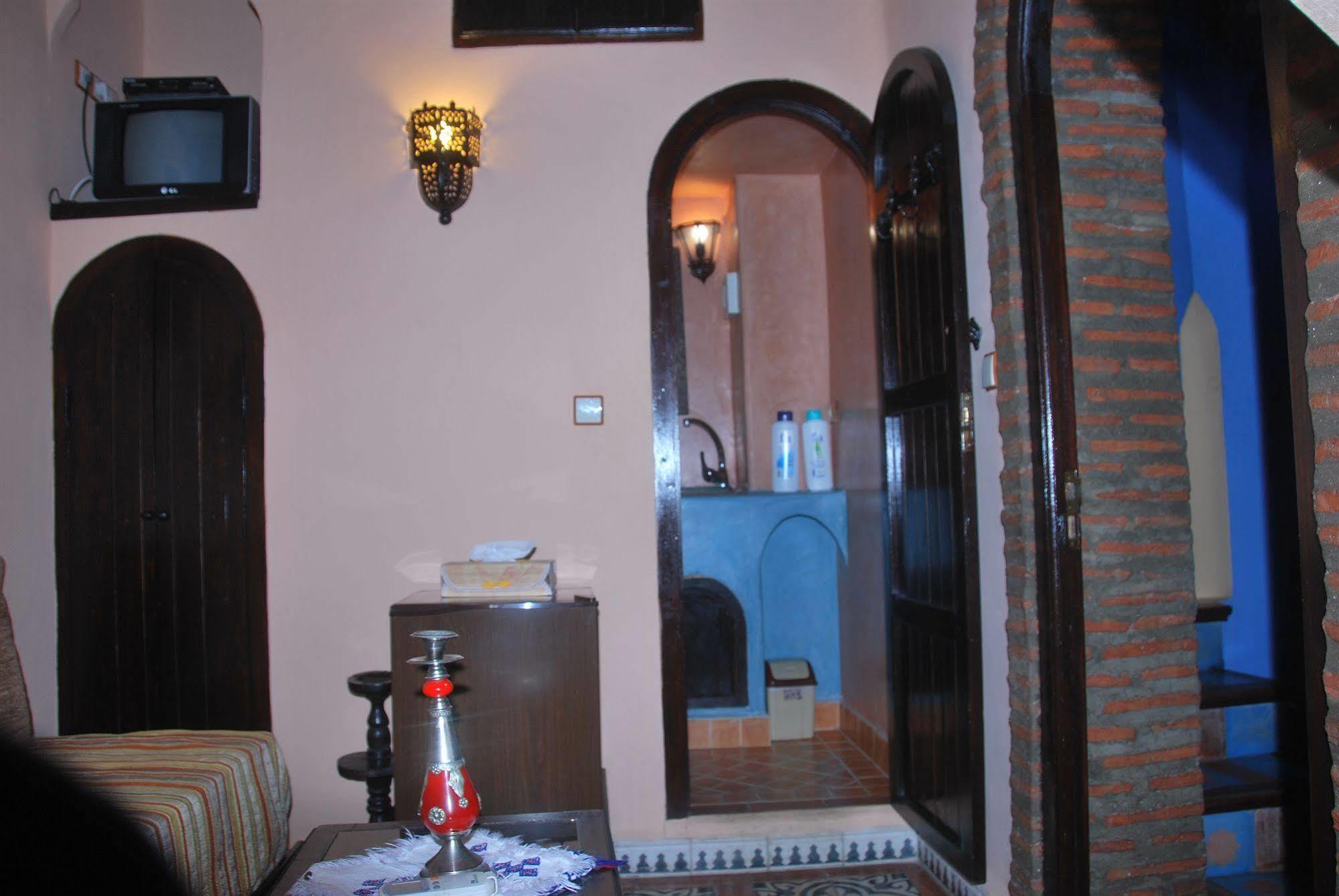 Bed and Breakfast Dar Zman Шефшауэн Экстерьер фото