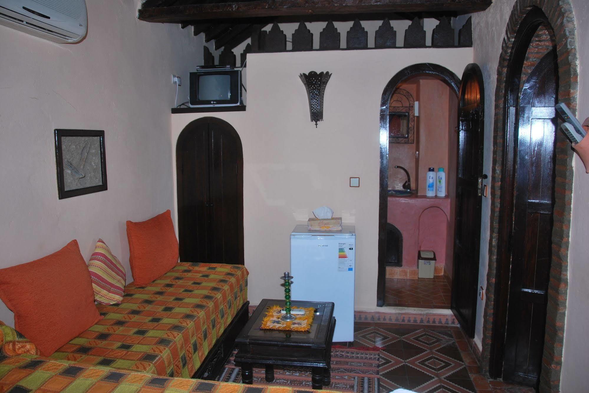 Bed and Breakfast Dar Zman Шефшауэн Экстерьер фото