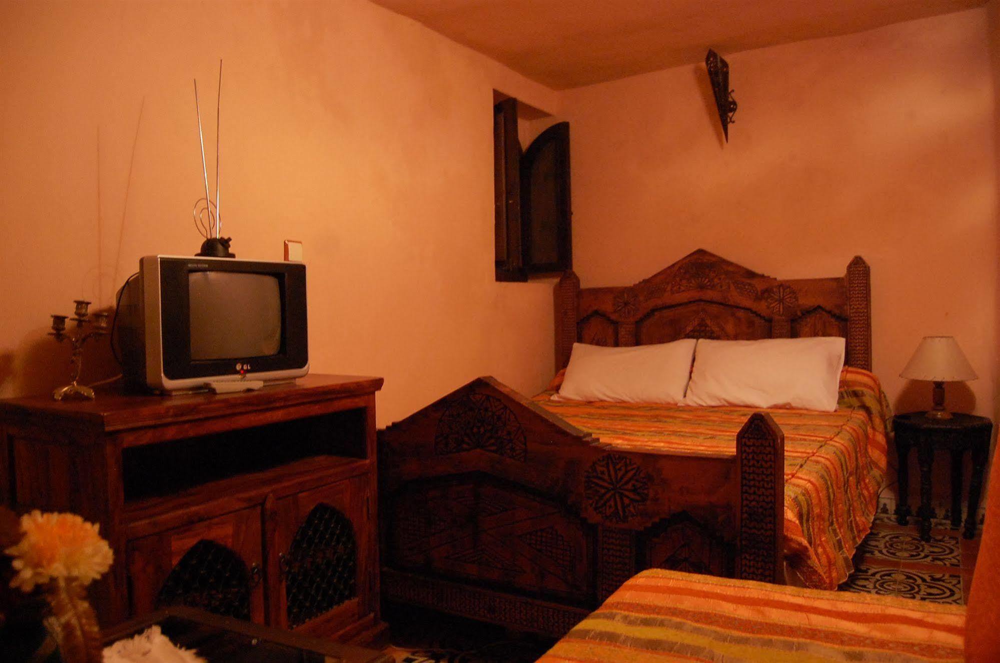 Bed and Breakfast Dar Zman Шефшауэн Экстерьер фото