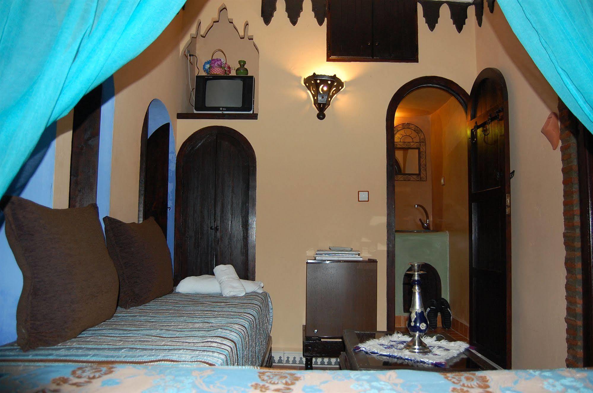 Bed and Breakfast Dar Zman Шефшауэн Экстерьер фото
