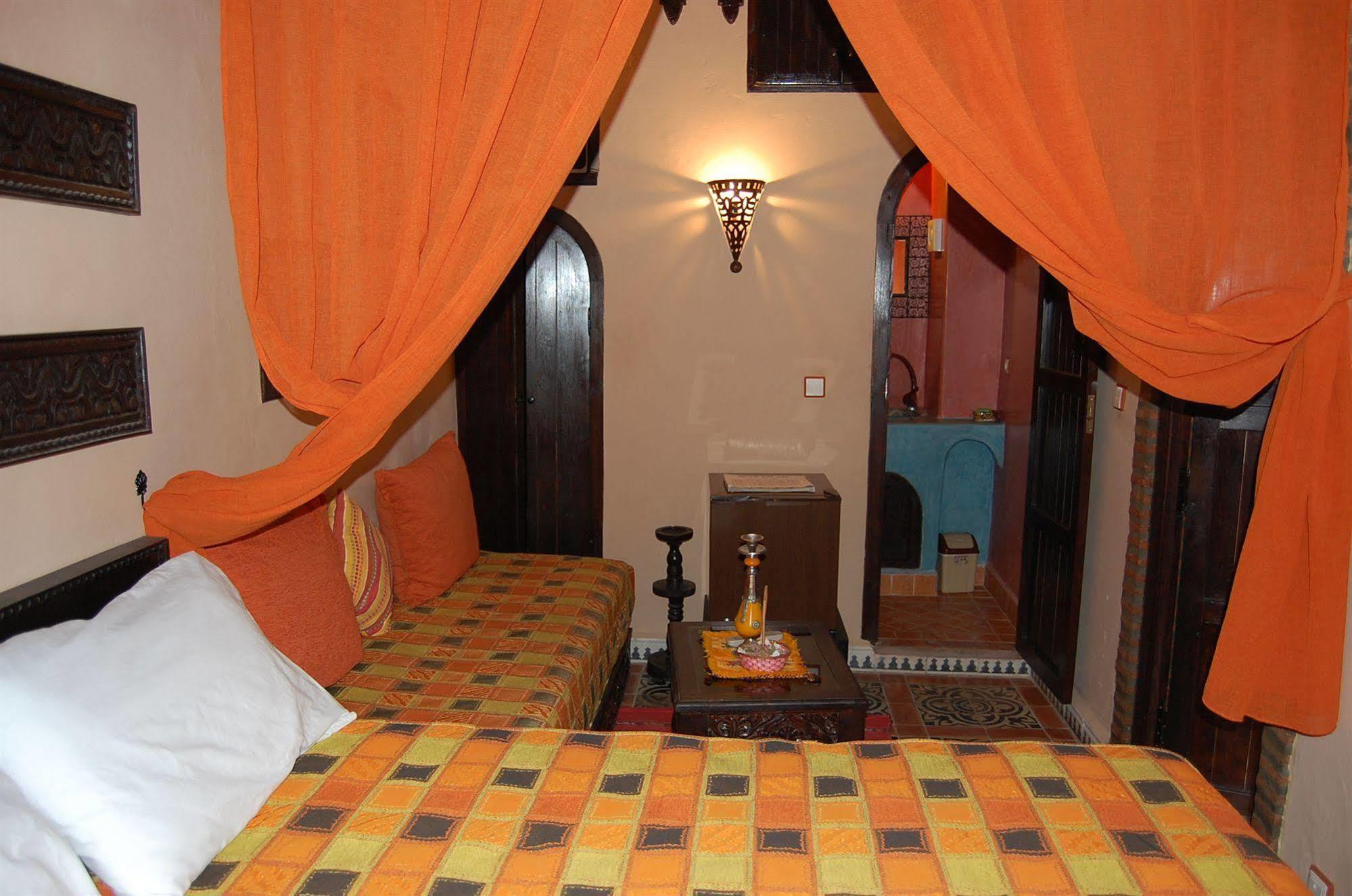 Bed and Breakfast Dar Zman Шефшауэн Экстерьер фото
