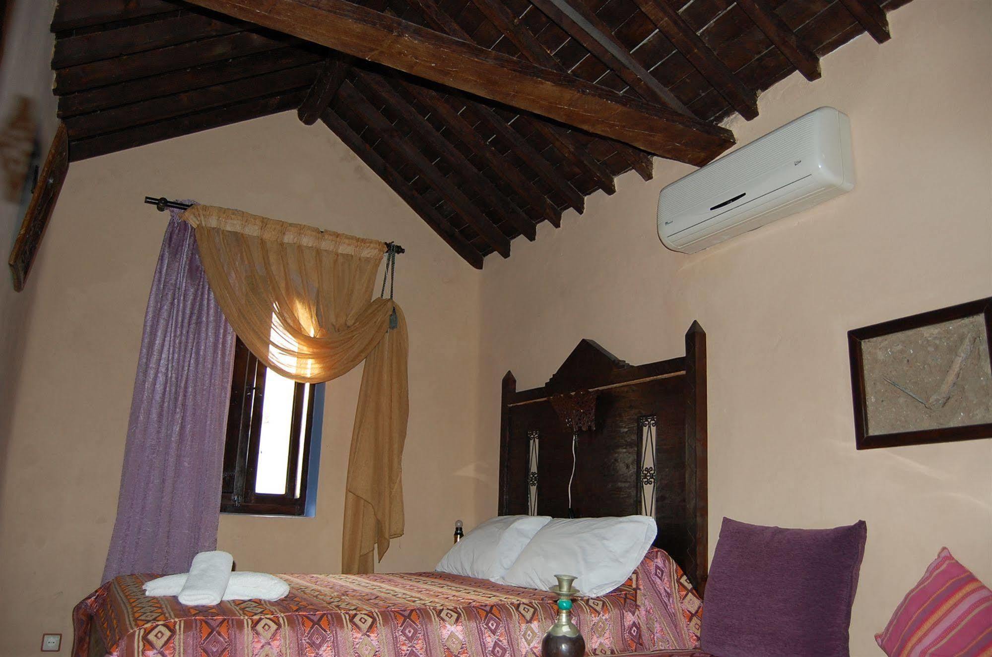 Bed and Breakfast Dar Zman Шефшауэн Экстерьер фото